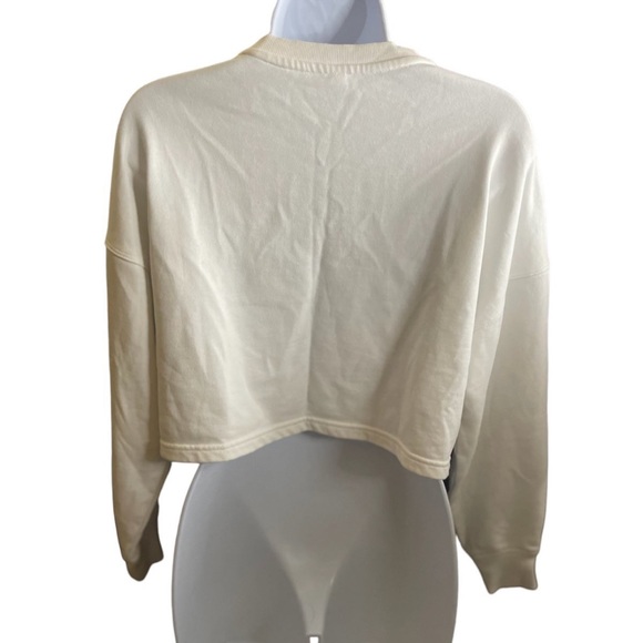 Calvin Klein Cropped Crewneck Sweater - Picture 3 of 4